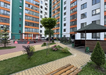 Продаж 3 кімнатної 2 рівневої квартири в Житомирі.